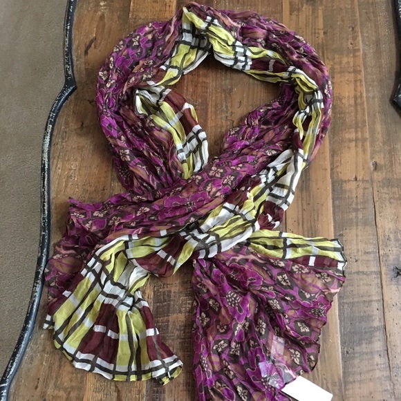 Patterned neck scarf - Picture 1 of 4